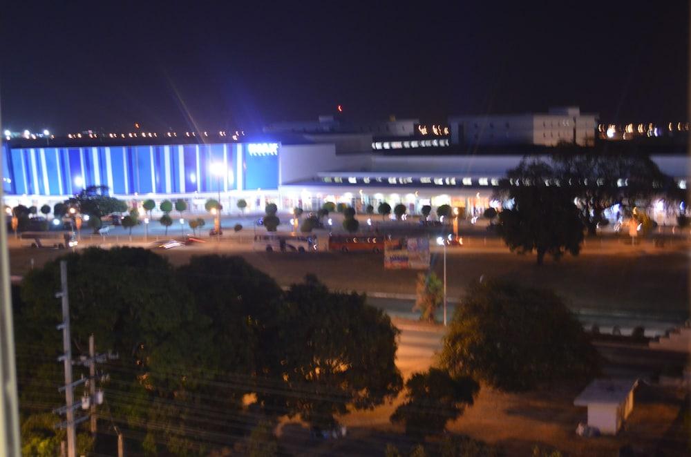 Clark Imperial Hotel Angeles Zewnętrze zdjęcie