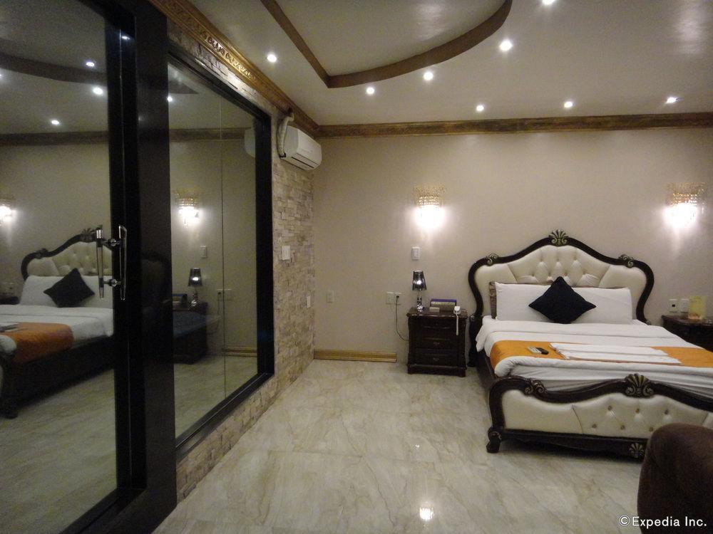 Clark Imperial Hotel Angeles Zewnętrze zdjęcie