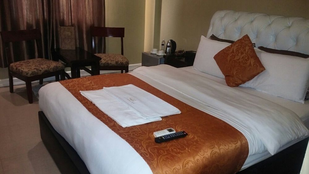 Clark Imperial Hotel Angeles Zewnętrze zdjęcie