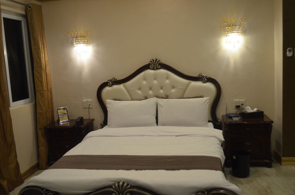 Clark Imperial Hotel Angeles Zewnętrze zdjęcie